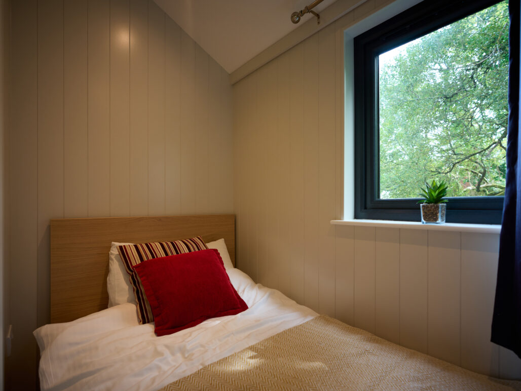 C310 Lough Erne single / bunk bedroom